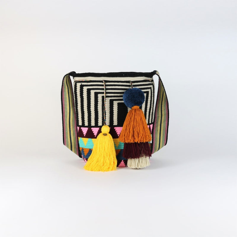 Campana M Wayuu Bag