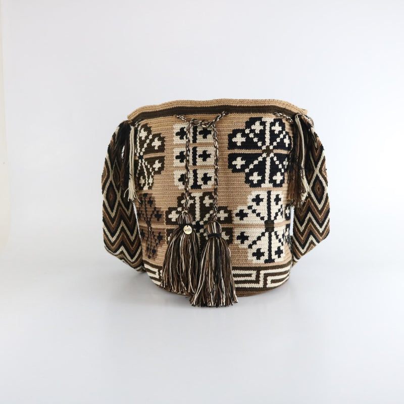 Flor B Wayuu Bag - wayuu-dreaming