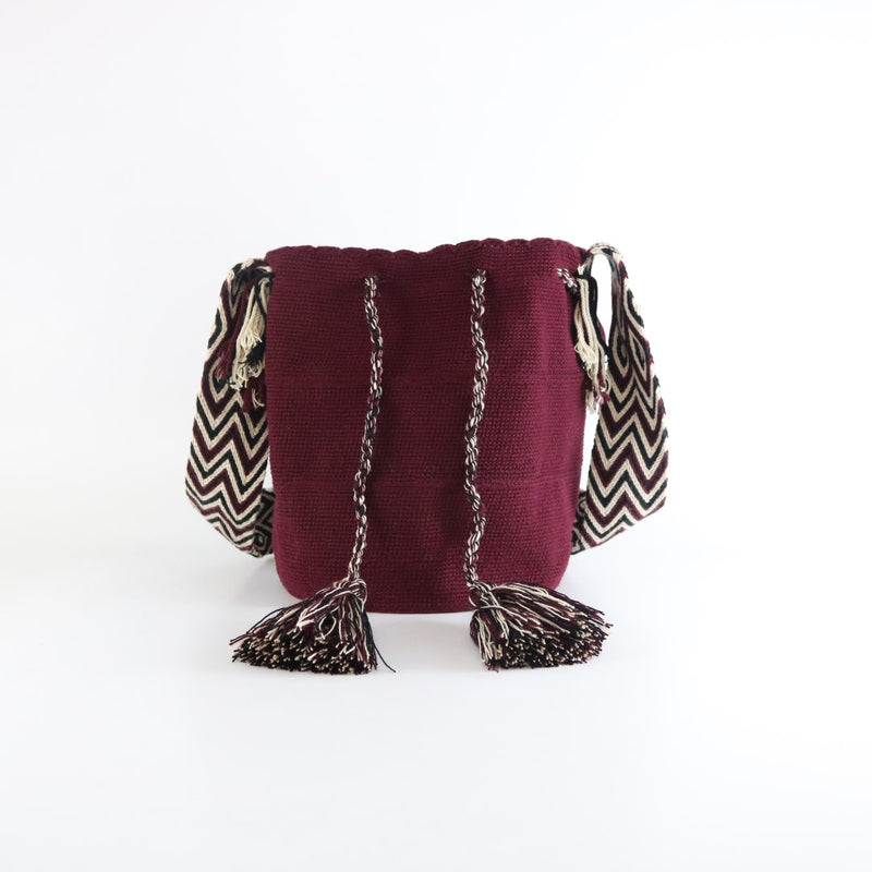 Lola V Wayuu Bag - wayuu-dreaming