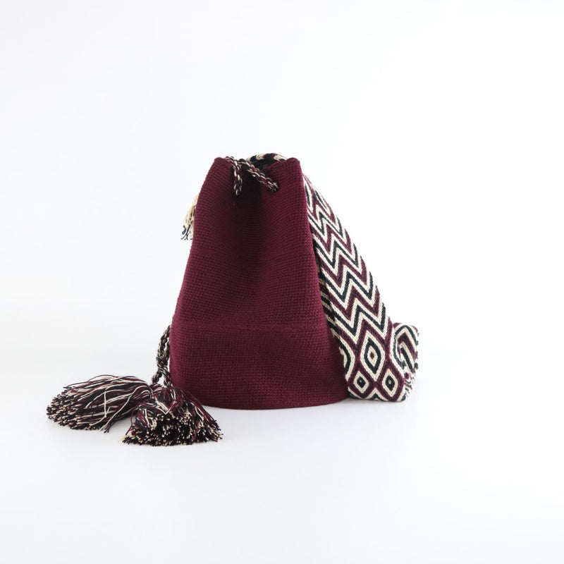 Lola V Wayuu Bag - wayuu-dreaming