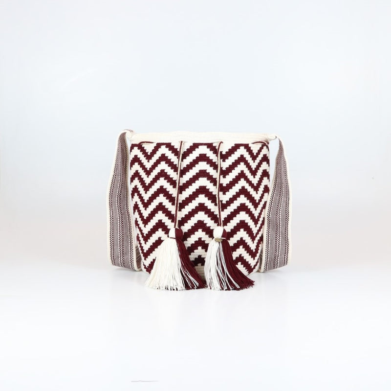 Zig Zag V Wayuu bag - wayuu-dreaming